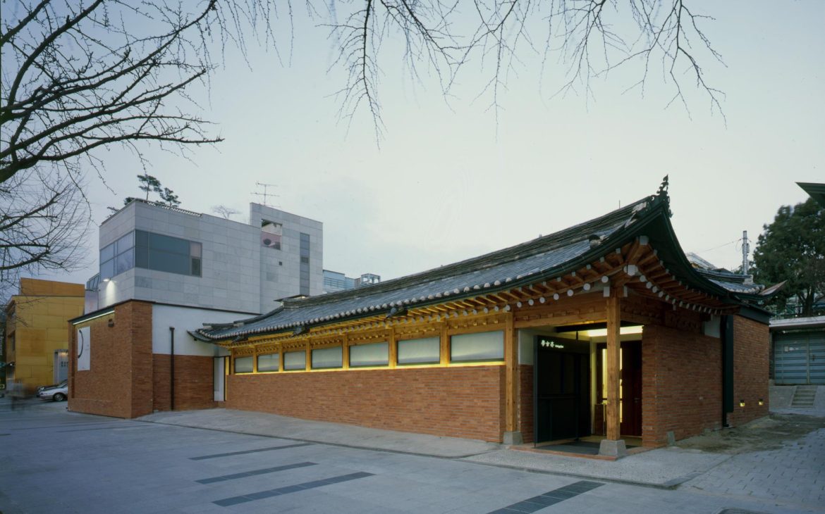 Korean contemporary art galleries - Hakgojae Gallery